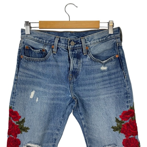 Levi's 501T Floral Jeans Embroidered Distressed Cropped Tapered Crop Denim 26 - Picture 3 of 16